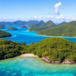 Vue pittoresque des îles Tubuai et Rimatara.